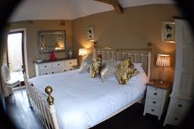 The bowl inn in almondsbury, bristol with a history dating back to the 12th century, the bowl is a traditional pub and inn tucked away in the picturesque village of almondsbury, near bristol. The Bowl Inn Bewertungen Fotos Preisvergleich Charing England Tripadvisor