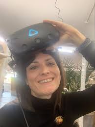 Ana Revilla's Instagram, Twitter & Facebook