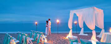 Plan a beach wedding in florida. Jensen Beach Weddings Marriott Hutchinson Island Beach Resort Golf Marina