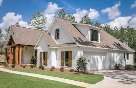 With over 7,500 house plans in stock, acadiana home design can provide attractive, functional house plans for individuals, builders, or developers. Modern French Country House Plan With 4 Bedrooms Designing Idea