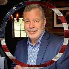 Robert Parilla's Instagram, Twitter & Facebook