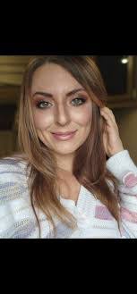 Ashley Cheatham's Instagram, Twitter & Facebook