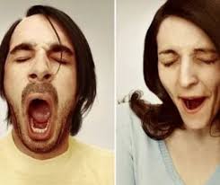 Cascatul repetat, asociat cu somnolenta, stare de plictiseala si lipsa de oxigen poate sa devina o problema majora. Ce Boli Se Ascund In Spatele Unui Simplu CÄscat Oamenii Trebuie SÄ CunoascÄ Asta Evenimentul Zilei