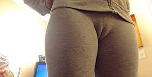 Women want camel toe now?! Yoga Pants Camel Toe Cumception