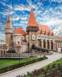 Castelul Corvinilor** (Corvin Castle), also known as Hunedoara Castle, is  located in Hunedoara, Romania. Its construction began in the mid-15th  century, commissioned by John Hunyadi (Iancu de Hunedoara), a prominent  military leader