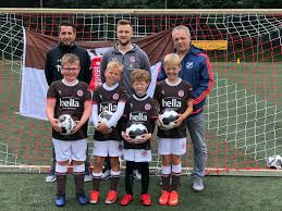 This performance currently places st. Rabauken Team Des Fc St Pauli Begeisterte Wiederum Kinder Jugendliche Und Eltern Herzogtum Direkt