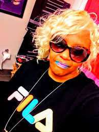 Michelle Caesar (@1d74421386cf4cd)