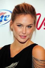 Amazon.com: Posterazzi EVC1009FBCXX066HLARGE Bar Refaeli in Attendance for  Sports Illustrated 2010 Swimsuit Issue Launch Party Photo Print, 16 x 20:  Posters & Prints