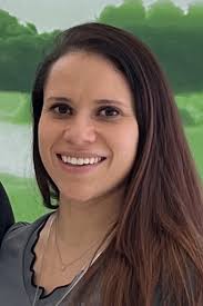 About Dr. Elizabeth Lyons