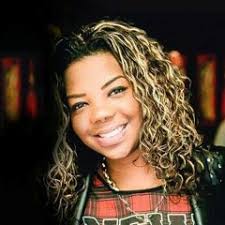 Stream Millena Mello