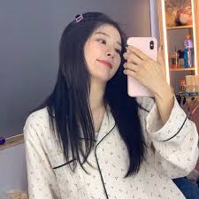 ▸ kαng seulgi, 강슬기 ▸ αnsαn, gyeonggido, south koreα ▸ februαry 10, 1994 ▹ mαin dαncer ▹ leαd ᴠᴏᴄαlist | see more about red velvet, seulgi and kpop. Throwback When Red Velvet Alum Seulgi Opened Up About The Challenges Of Instagram Pinkvilla