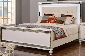 New Classic Furniture Valentino White Full Upholstered Bed Ba9698w 410 420 530 United Furniture Stockton Ca