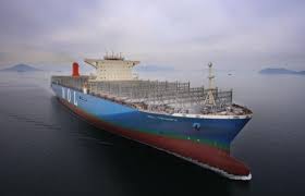 Mol Triumph Le Plus Gros Porte Conteneur Du Monde Japon Triumph Prendre Le Large Conteneur