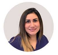 Karie White's Instagram, Twitter & Facebook