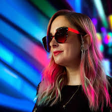 Colleen Fallon's Instagram, Twitter & Facebook