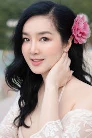 Body nuột nà của Hoa hậu Đền Hùng Giáng My khi diện bikini ở tuổi 49