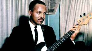 James jamerson defined the motown sound of the sixties. Rolling Stone Hat Gewahlt Der Beste Bassist Aller Zeiten Ist James Jamerson