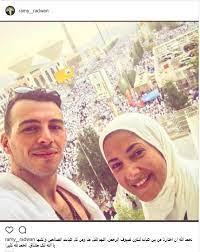 نرجو من الجميع عدم تداول أو نشر أي خبر أو منشور يخصه أو يخص حماتي الأستاذة دلال عبد العزيز، إلا ما يتم نشره هنا على صفحتي أو صفحة رامي رضوان، في إشارة إلى الإعلامي زوج دنيا سمير غانم. Ø¨Ø§Ù„ØµÙˆØ± Ø±Ø§Ù…Ù‰ Ø±Ø¶ÙˆØ§Ù† ÙˆØ²ÙˆØ¬ØªÙ‡ Ø¯Ù†ÙŠØ§ Ø³Ù…ÙŠØ± ØºØ§Ù†Ù… ÙÙ‰ Ø§Ù„Ø­Ø¬ Ø§Ù„Ù…ÙˆÙ‚Ø¹ Ù†ÙŠÙˆØ²