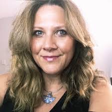 Ava Toth's Instagram, Twitter & Facebook