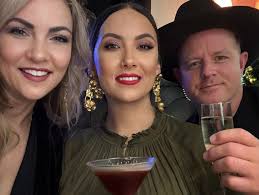 MERRY CHRISTMAS you filthy animals 🥰🎁🎄🙌🏼🙏🏼 Wishing everyone a very  merry holiday. From us to you and yours!!!