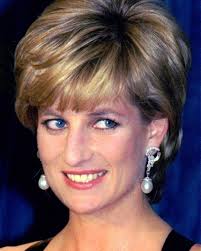 12 December 1995 A Close Up Image Of Princess Diana After Receiving The Humanitarian Of The Year Award Princess Diana Hair Diana Haircut Princess Diana Photos