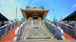 It is also a british initiative and the big mosque is one of the significant places of worship in tanjug malim. Beautiful Chinese Temple Sam Ching Kong Temple Kuala Selangor Traveller Reviews Tripadvisor