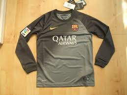 Madeinfoot.com vous permet de suivre les scores de foot en direct. Maillots Fc Barcelone 2014 2015