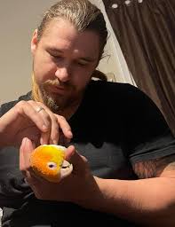 Hello my name is Katie and I'm new to the area and just say hello. And show  of the super cute cuddly birds. ￼ we absolutely love parrots we have  rescued a