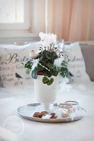 Winterdeko Fur Die Zeit Nach Weihnachten White And Vintage In 2020 Winterdekorationen Winterdeko Weihnachten Dekoration