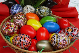 Cozonacii cu mac şi nucă şi pasca cu brânză. Joia Mare Ce Semnificatie Are Aceasta Zi Importanta Este Ziua In Care Se Vopsesc OuÄle Iar Pe Vremuri Copiii Erau Dati Cu NegrealÄ Pe FaÈÄ Euro Oltenia Info