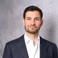 700+ Profile mit dem Suchbegriff „Adriano“