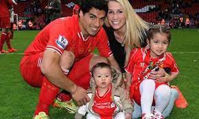 Un buteur et un battant. Mondial 2014 Le Message Emotionnel De Luis Suarez A Sa Femme Esprit Foot