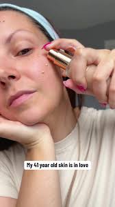 This foundation is INSANE!!! Best I have ever used!! #foundation  #sculptedbyaimee #fortyandfabulous #makeup Product: Buildable Foundation by  @Sculptedbyaimee