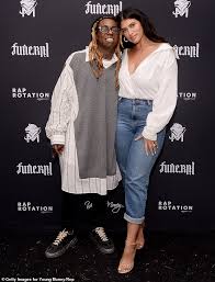 Musik suchen, die sich niemand anhört. Lil Waynes Neue Freundin Denise Bidot Bestatigt Ihre Beziehung Auf Instagram Aktuelle Boulevard Nachrichten Und Fotogalerien Zu Stars Sternchen