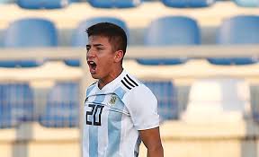 Thiago almada (born 26 april 2001) is an argentine footballer who plays as a winger or midfielder for vélez sarsfield of the argentine primera división. Barcelona Have Asked For Velez Sarsfield Teen Thiago Almada Football Espana
