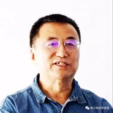 多头绒泡菌寻找食物能力的探究》