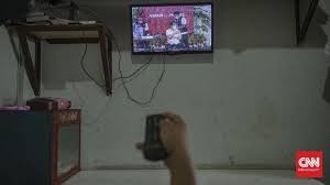 Harga stb tv digital mulai dari rp210.000 hingga di atas rp500.000. Pemerintah Berupaya Tekan Penggunaan Tv Analog