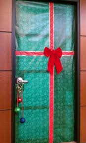 Resultado de imagen de christmas doors