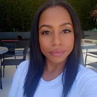 200+ profilů „Cato“