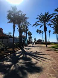 Pin By Natalia On Backgrounds Background Sidewalk Structures