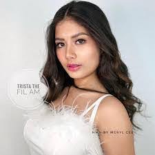 Sarah Peed's Instagram, Twitter & Facebook