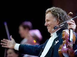 André Rieu en Lima: Violinista sorprendió con temas peruanos | RPP Noticias
