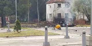 Is your network connection unstable or browser outdated? Atencion 11 Muertos Y Mas De 80 Heridos Por Carro Bomba En Escuela General Santander Noticentro 1 Cm