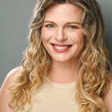 fleabag #phoebewallerbridge #amazon #primevideo #prime #tv #keyart  #advertising #billboard #poster #outdoor #48sheet #photography  #steveschofield