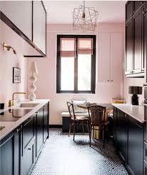 Les Jolis Interieurs Lyon On Instagram L Inspiration Du Week End Et Mon Melange Armoires De Cuisine Grises Interieur De Cuisine Grise Interieur De Cuisine