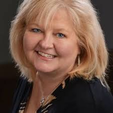 Kim Marty's Instagram, Twitter & Facebook