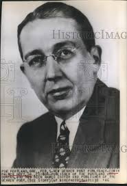 1946 Press Photo Edwin Palmer Hoyt Jr., Editor-Publisher of Portland  Oregon.