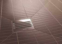 Dazu wird vom sanitärhandwerk ein mindestgefälle von 2 % gefordert. Bodenebene Duschen Modern Leicht Und Barrierefrei Bulling Bad Und Heizung Pforzheim