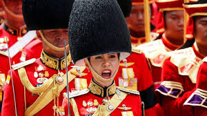 Sineenat wongvajirapakdi dejó el penal de lat yao (bangkok), abordó un boeing 737 de la casa. Thailand Royal Consort How Did Sineenat Wongvajirapakdi Fall From Grace Bbc News