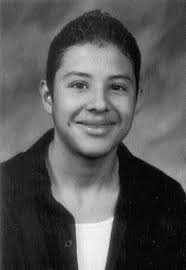 She Looks For News”